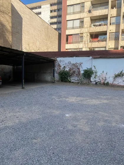Estacionamiento Rosas Con Morandé En Santiago