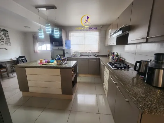 Amplia Casa Mediterranea Condominio Jardín Oriente Til Til