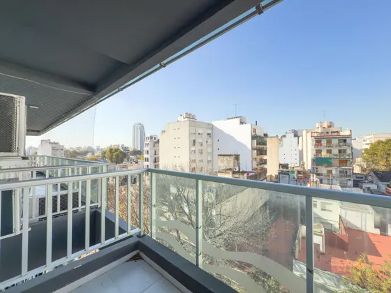 Venta - Caballito Norte - Departamento - Monoambiente Con Balcón - Frente - Apto Crédito