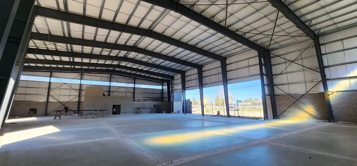 Commercial Warehouse for Rent – 1,000 m²