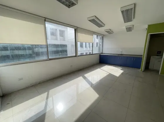 Oficina En Venta, Edificio Cochrane (cód. 430)