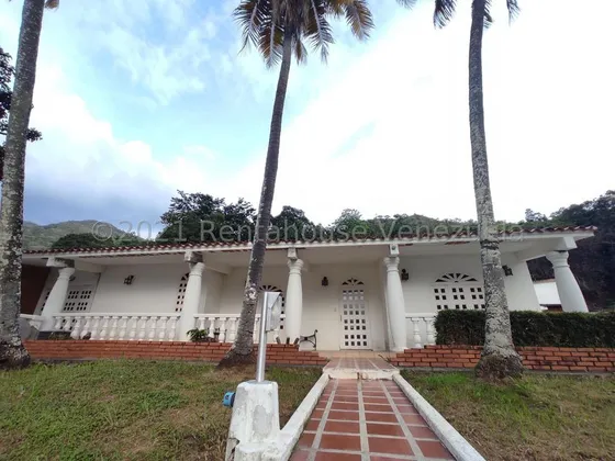 Casa  En Venta Sector Las Mayas  El  Limon  Rah  25-14545 Meglisf