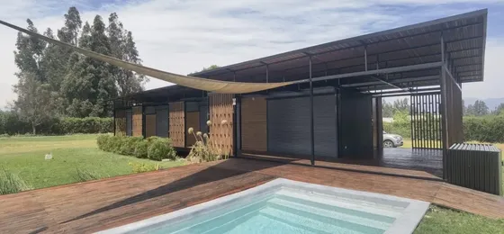 Moderna Casa Con Piscina 3d/2b Condominio (147436)