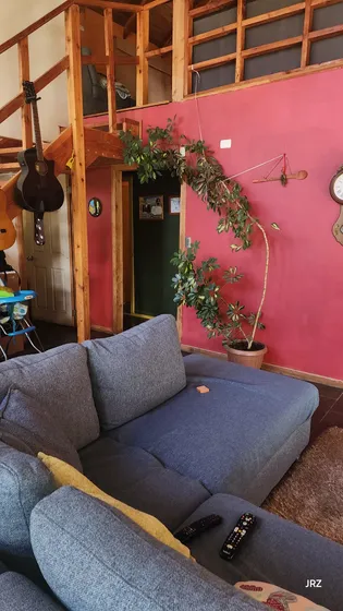 Moderna Casa Con Gran Quincho En Parcela Cercana Aeropuerto