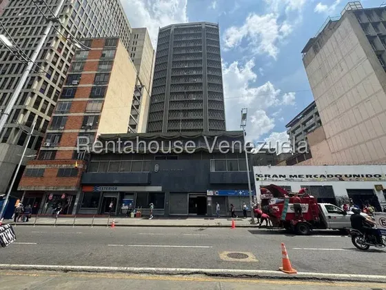 Oficina En Alquiler En Av Universidad 26-18588