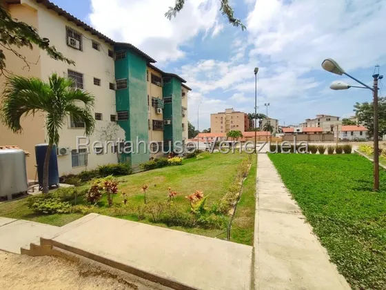 Dennymar, Vende Este Hermoso Apartamento Acogedor, En Patarata, Dispone De 3 Habitaciones, 2 Baños, En Impecables Condiciones! Contactame 26 21371.