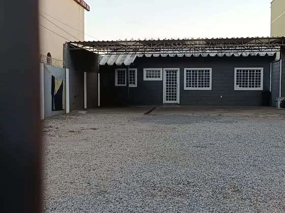 Imovel Comercial Em Avenida De Grande Movimento