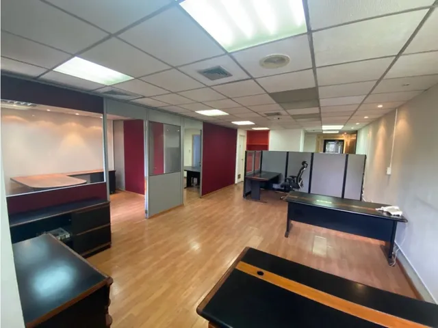 Alquiler Oficina Chacao - .piso Bajo. Amoblada