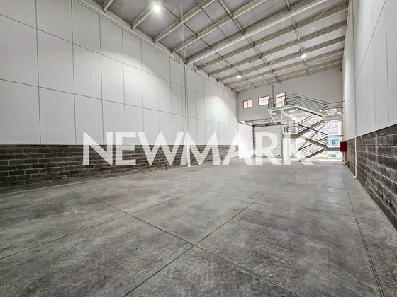 Bodega Premium Con Oficina Y Accesos Expeditos En Lampa