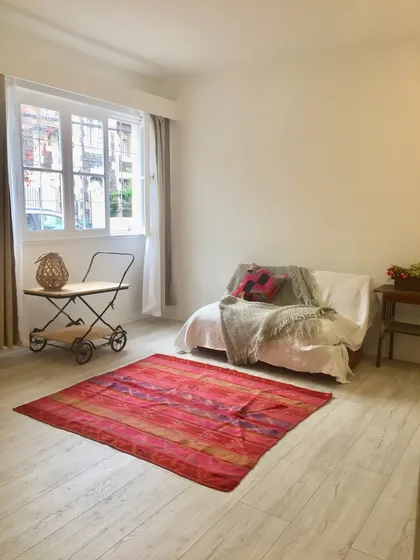 Casa En Primer Piso, Sin Jardin, No Paga Gastos Comunes