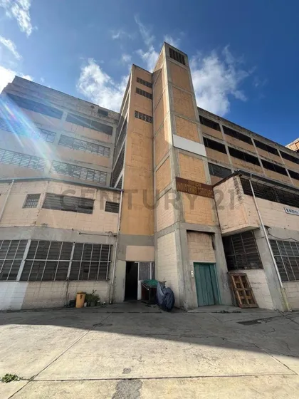 Venta /alquiler Piso Industrial  Ruiz Pineda, Caricuao, Caracas - Dtto.capital