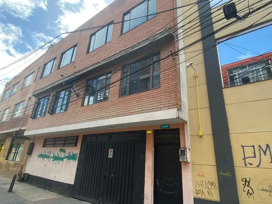 Se Vende Casa Rentable En El Barrio Venecia (se Acepta Parte Efectivo Parte Permuta)