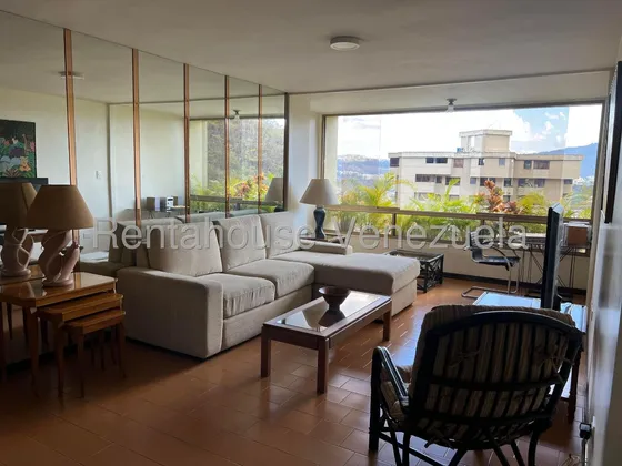 Apartamento En Venta En La Alameda  25-16478 As