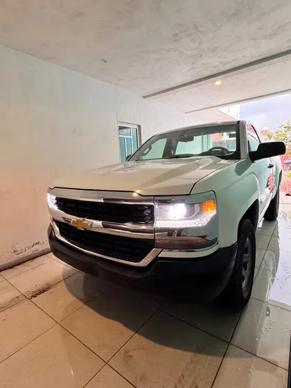 Chevrolet Silverado 4.3 1500 Ls Cab Reg Aa Mt