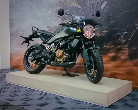 Husqvarna Svartpilen 401