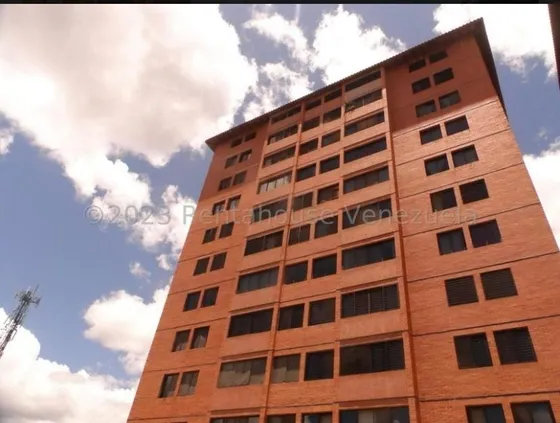 Venta De Apartament Colinas De Parque Caiza. El Propietario Tiene Abierta La Posibilidad De Llegar A Un Acuerdo De Pago 