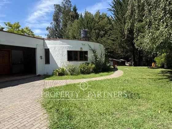 Parcela Con Casa Y Piscina En Patagual