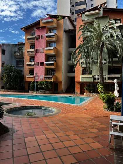 Apartamento Remodelado En Puerto Vallarta Ic-00462