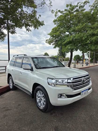 Toyota Land Cruiser 4.5 Td 200 Vx 265cv At W/floormat