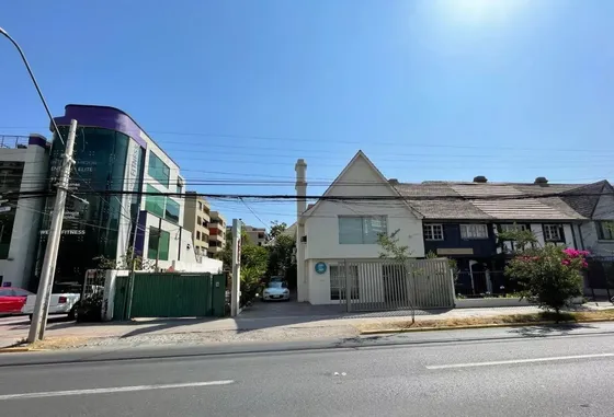 Tobalaba - Eliodoro Yañez, Providencia