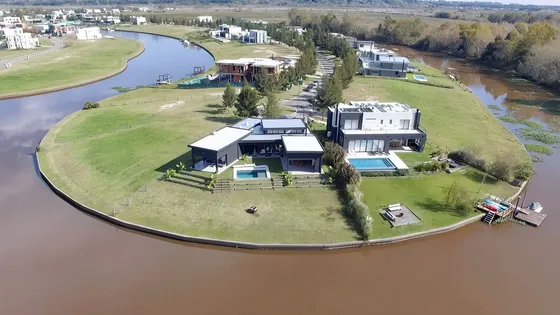 Venta Casa Barrio El Naudir Al Rio 3 Hab