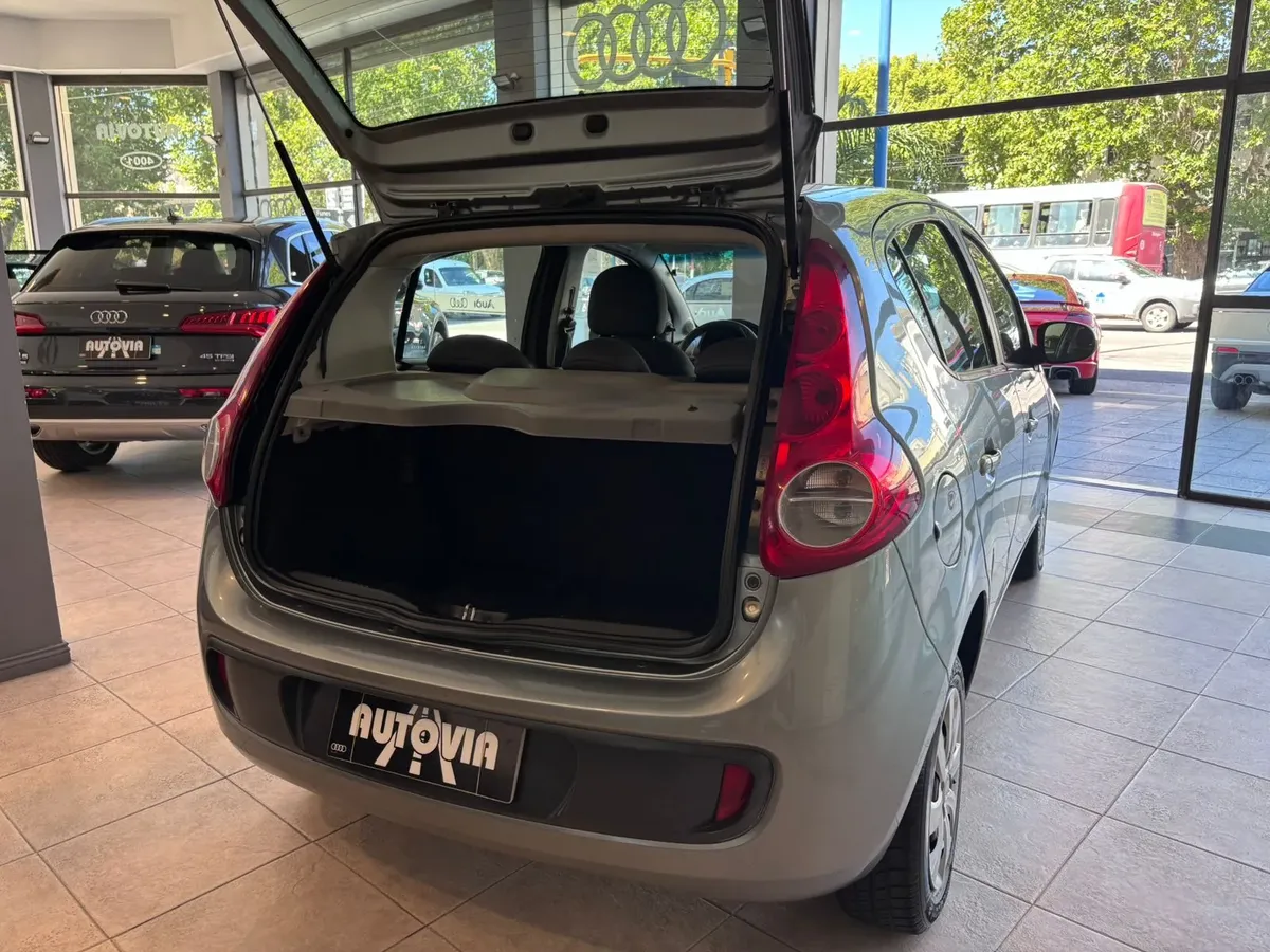 Fiat Palio 1.4 Attractive 85cv558657300438732809