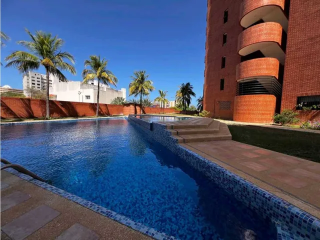 Apartamento En Exclusivo Edificio Alexander I, Costa Azul