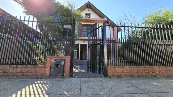Casa 4 Ambientes En José C. Paz, Apto Crédito, A 40 Mts De Gaspar Campos Y A 100 Mts De Av. Arricau