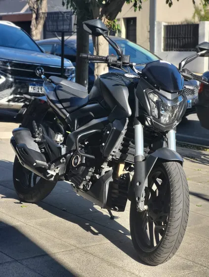 Dominar 250 Como Nueva