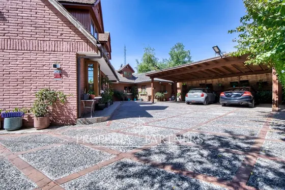 Arriendo Casa Excepcional Con Gran Terreno En Pasa...