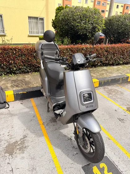 Moto Eléctrica Dynamo Dm-5 Gris