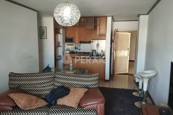 Apartamento En Venta Semi-amoblado/ El Bosque/ Gran Oportunidad / 3 Hab/ 2 Baños/ 2 Pe