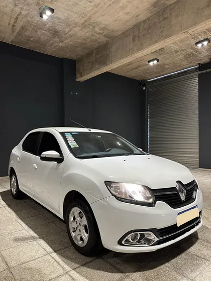 Renault Logan 1.6 Privilege Plus 105cv