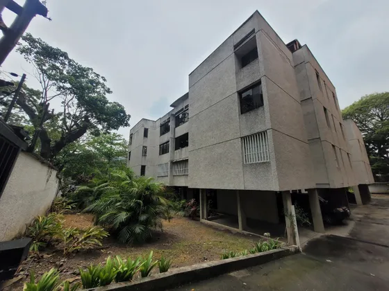 Cómodo Apartamento En Zona Exclusiva De Caracas.