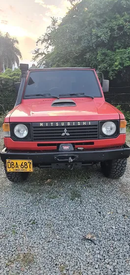 Mitsubishi Montero 2.6 L042 Lona
