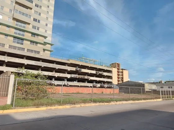 Terreno En Lechería Venta 2000 M2