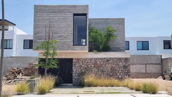 Casa En Venta En Corregidora Querétaro. Sr