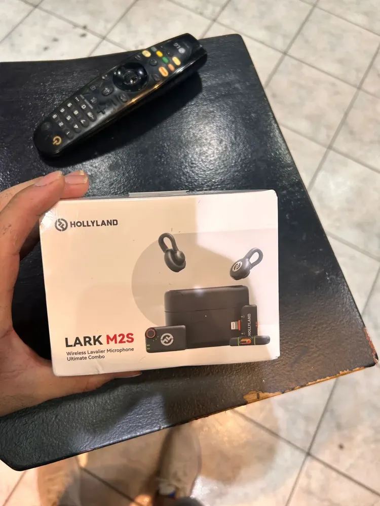 Microfone Hollyland Lark M2s Ultimate Combo Sem Fio cor preto