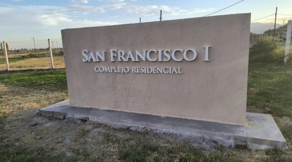 1670 m² Plot in San Francisco I Neighborhood, Pocito