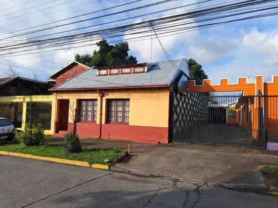 Casa Con 511 M2 A 4 Cuadras Del Centro De Los Ángeles