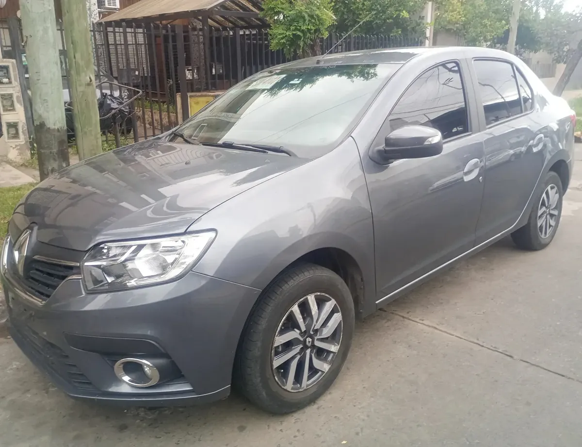 Renault Logan 1.6 16v Intense