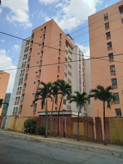 Mariana Castillo Alquila Apartamento En Conjunto Residencial Doral Country - Ina-900