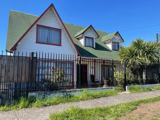 Casa Grande Con Galpón Industrial En Curacautín Sitio 1000m2