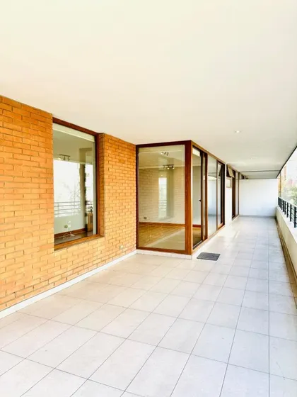 Exclusivo Depto 4d+4b+3est+1bod 198m²