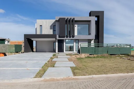 Casa En Venta En La Providencia Country Club. Canning, Ezeiza.