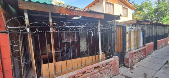 Casa En Venta De 2 Dorm. En Ñuñoa