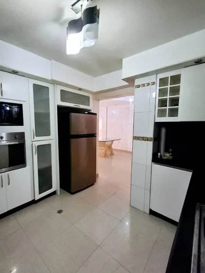 Josseyris Jimenez Vende Townhouse En San Diego Plaza