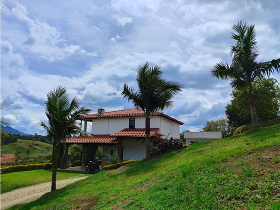 Finca En Venta El Carmen De Viboral-la Aldana
