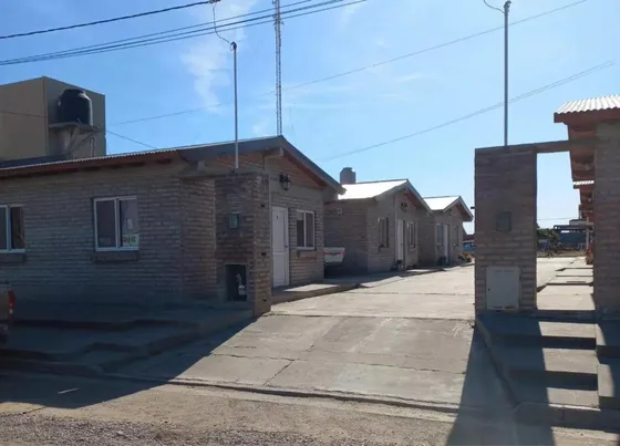 Complejo De Departamentos En Venta - 7 Departamentos - 1.200mts2 - Presidente Perón