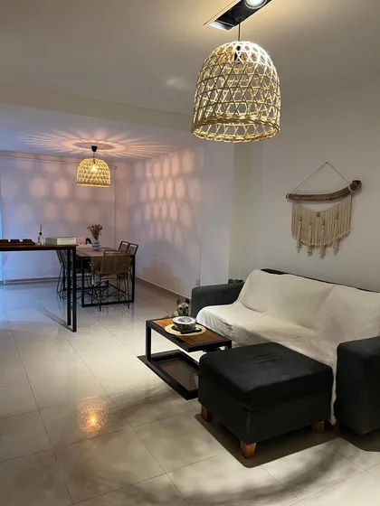 Departamento En  Alquiler De 3 Ambientes Con Cochera